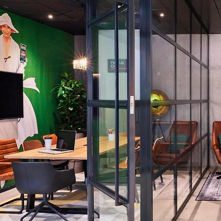 Moxy Duesseldorf South Hotel Kültér fotó