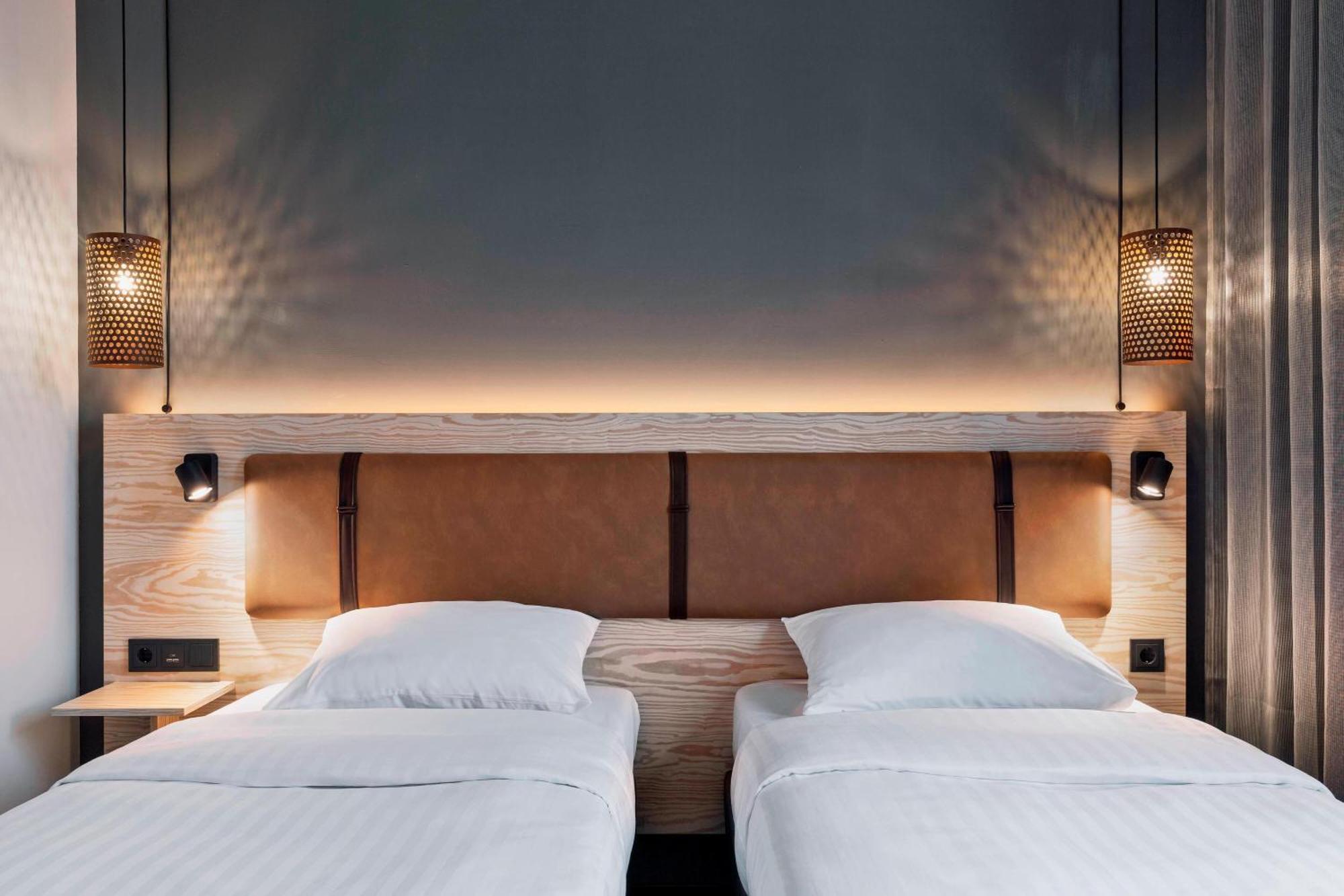 Moxy Duesseldorf South Hotel Kültér fotó