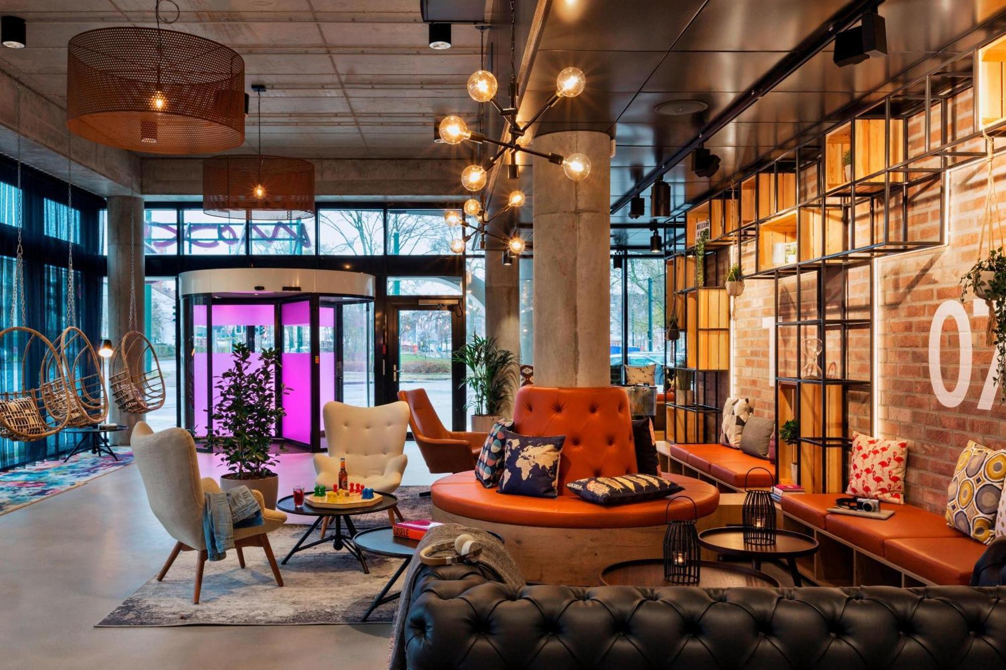 Moxy Duesseldorf South Hotel Kültér fotó